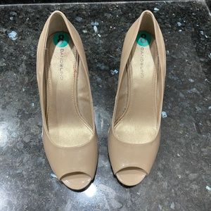 Beige patent leather dress shoes 8